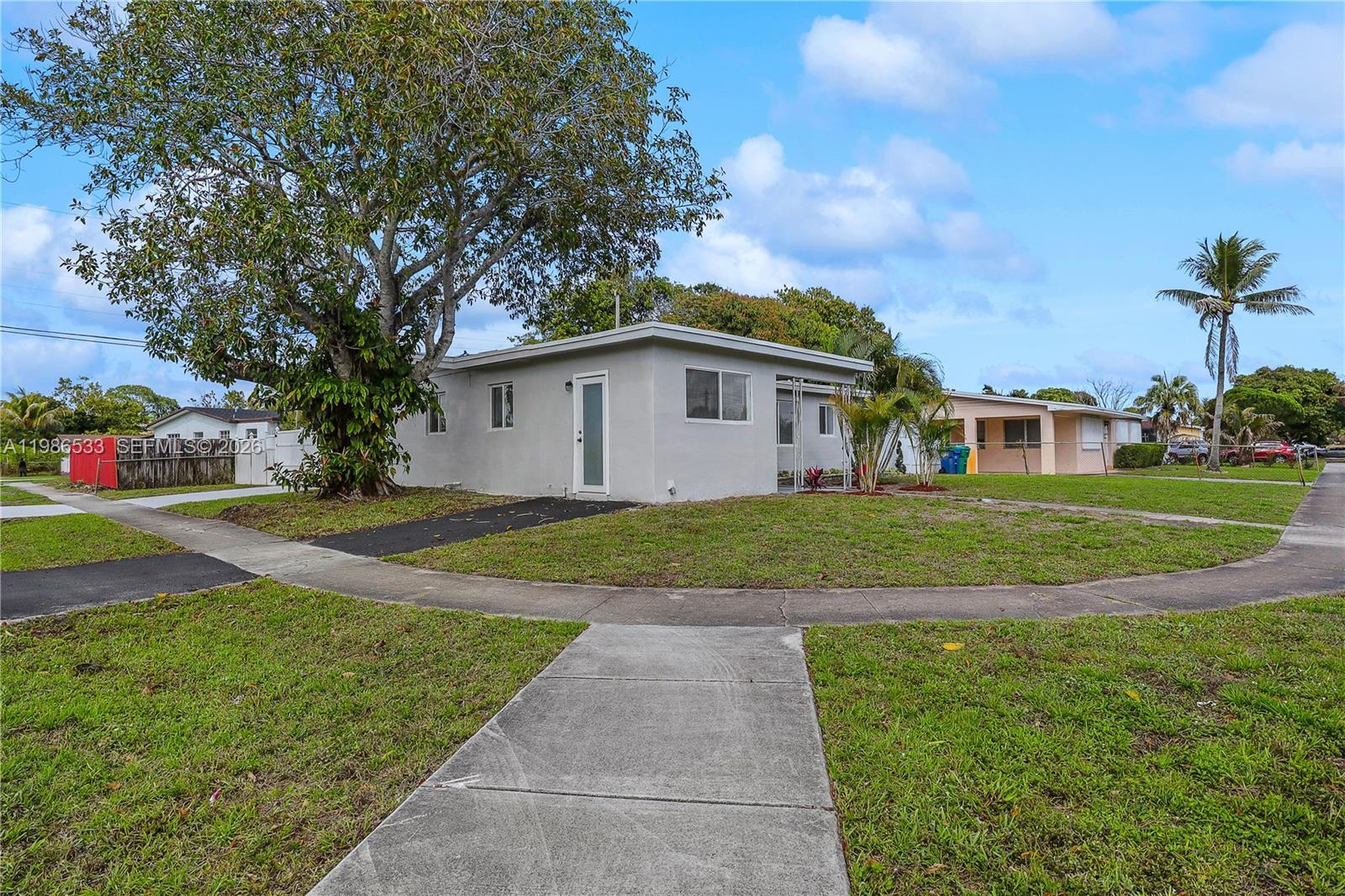 4841 NW 12th Ct Lauderhill, FL 33313