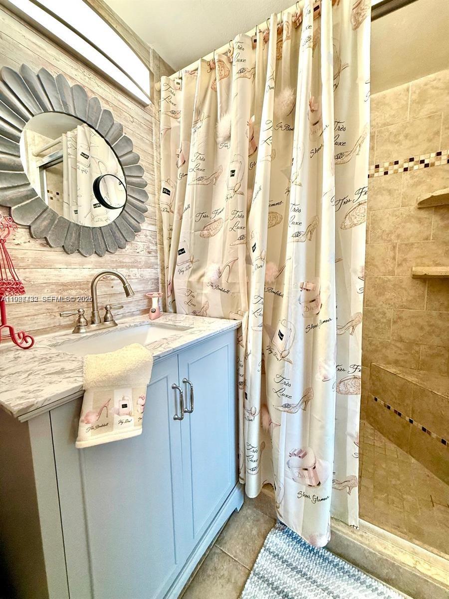 10616 NW 10th St #104 Pembroke Pines, FL 33026