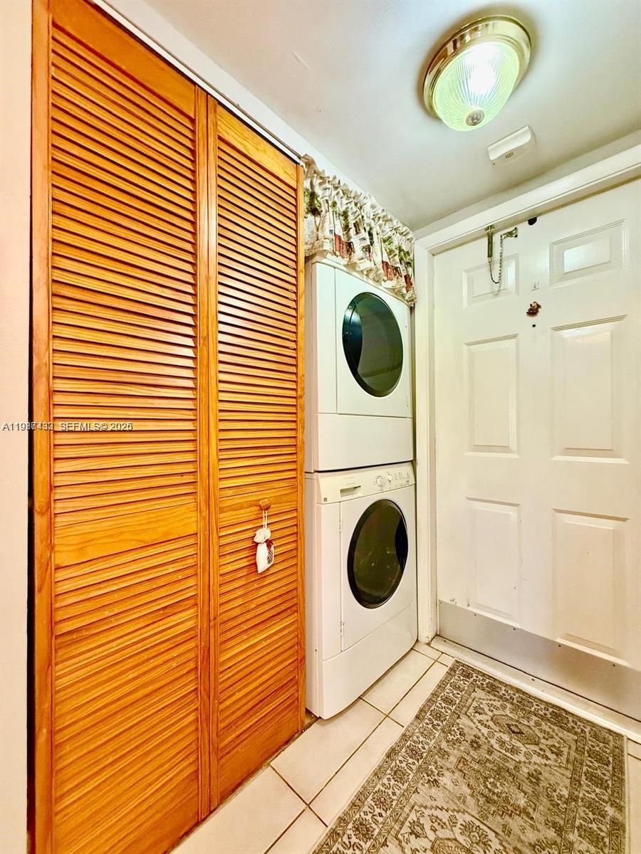 10616 NW 10th St #104 Pembroke Pines, FL 33026