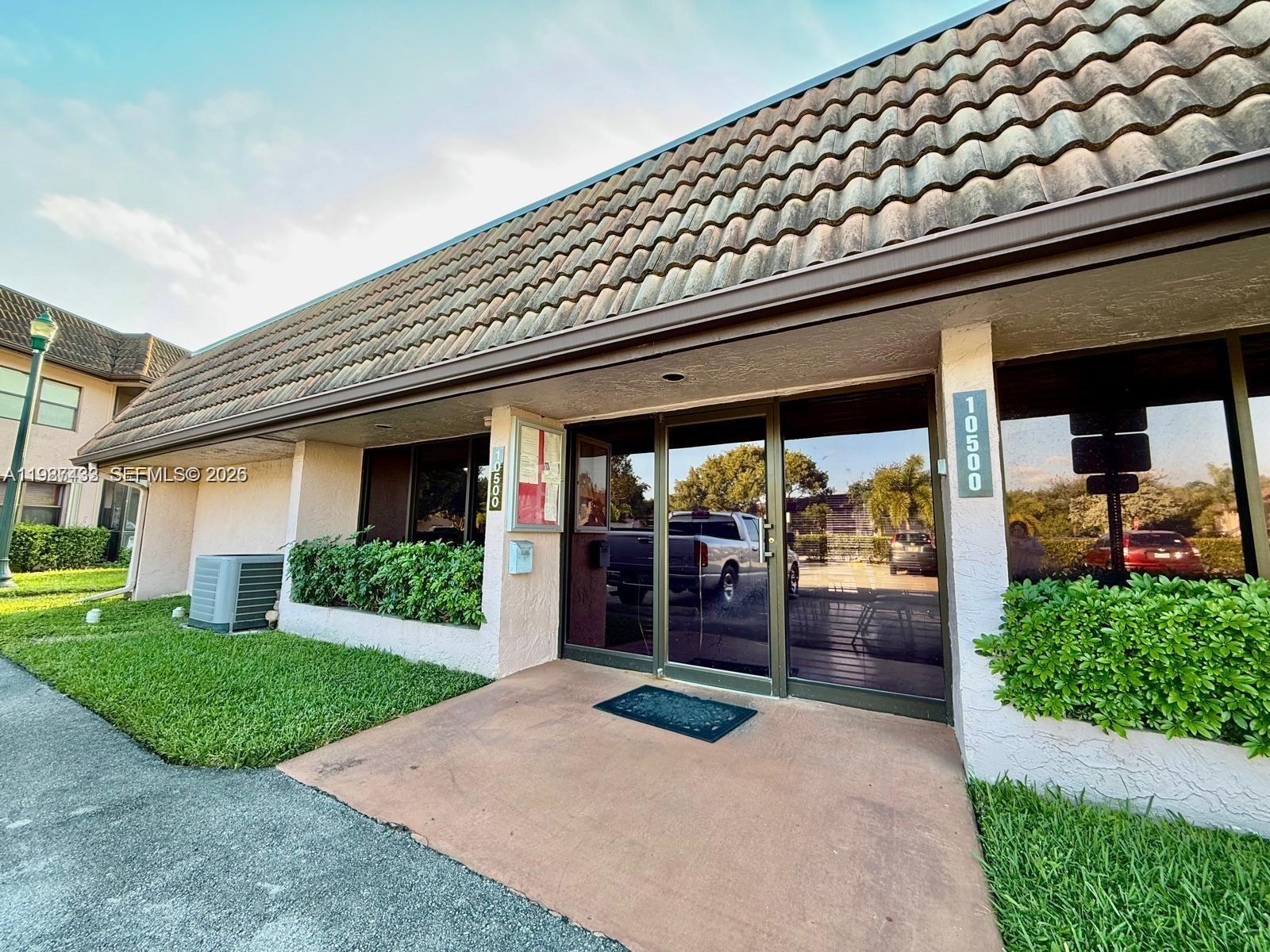 10616 NW 10th St #104 Pembroke Pines, FL 33026