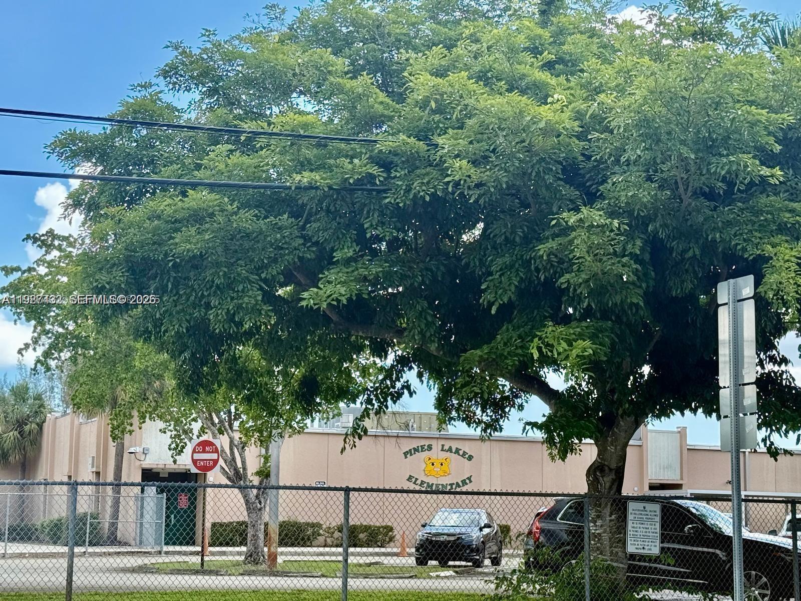 10616 NW 10th St #104 Pembroke Pines, FL 33026