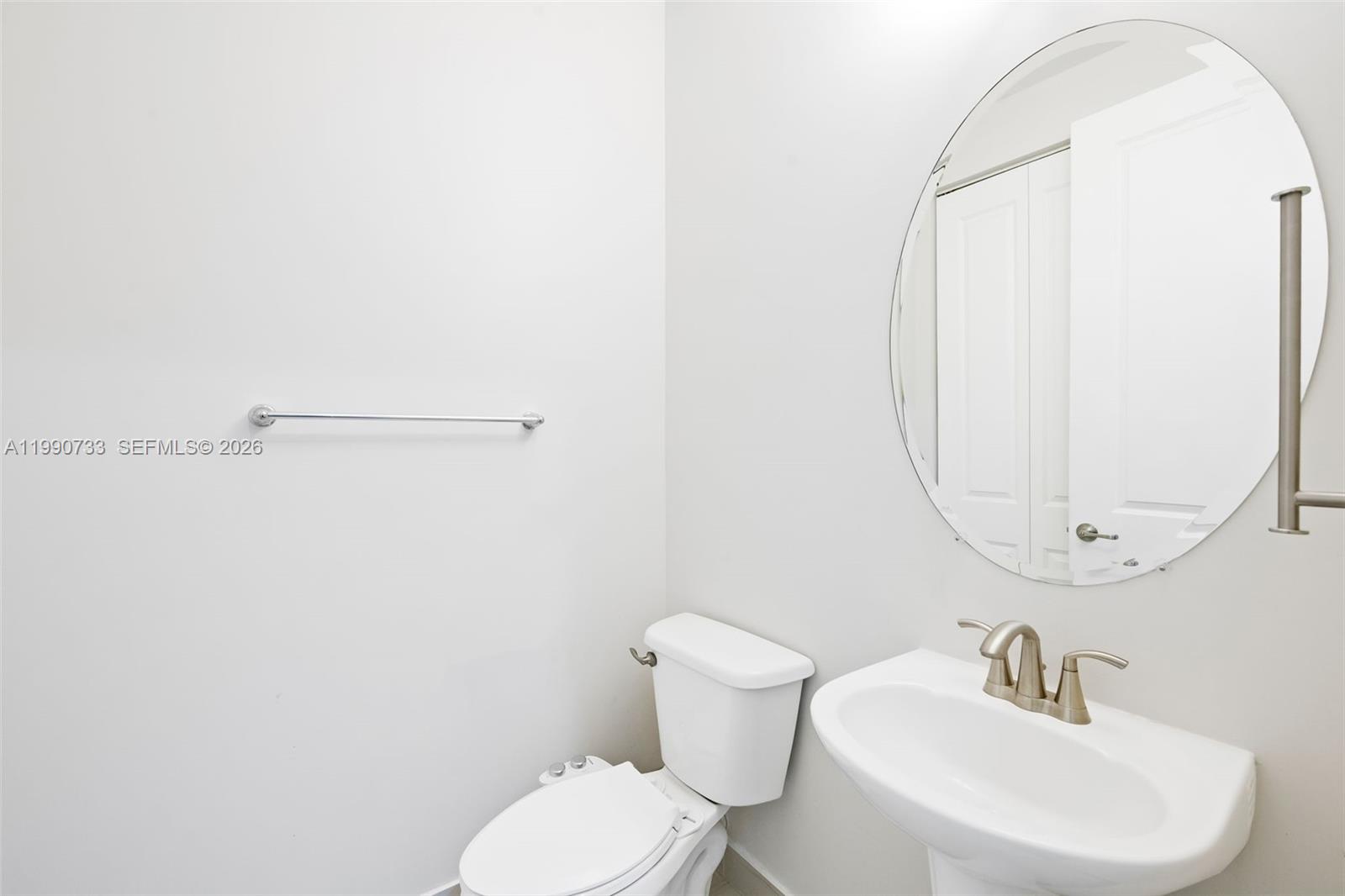 11724 SW 13th Ln Pembroke Pines, FL 33025