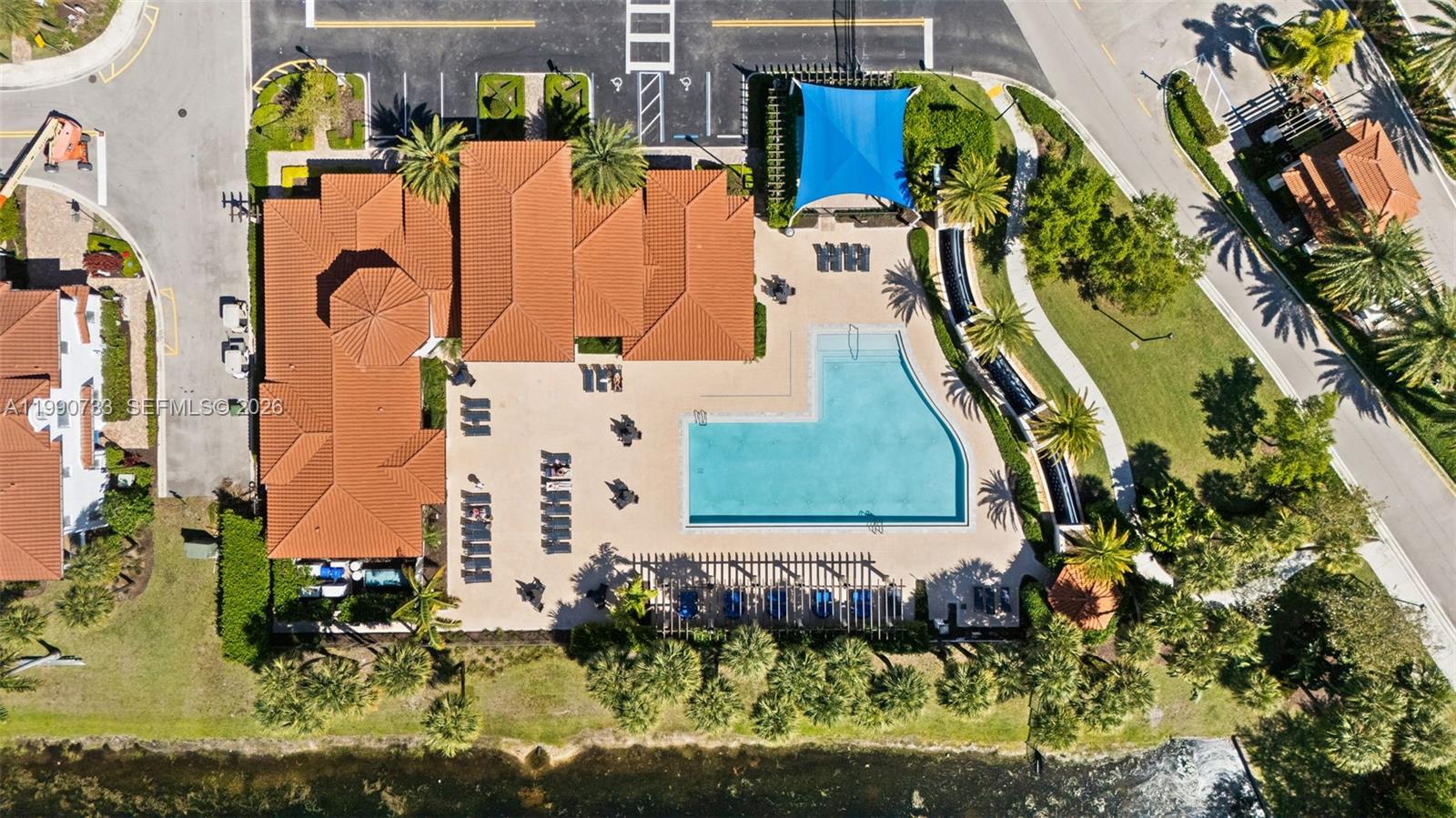 11724 SW 13th Ln Pembroke Pines, FL 33025