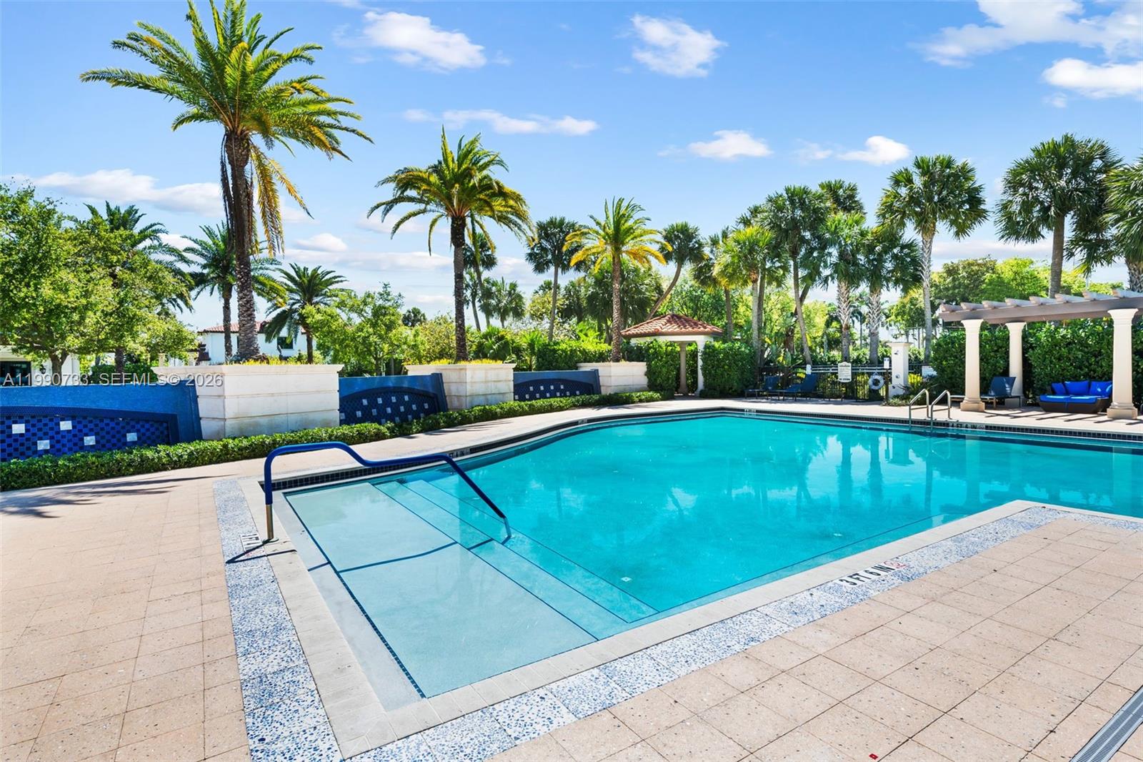 11724 SW 13th Ln Pembroke Pines, FL 33025