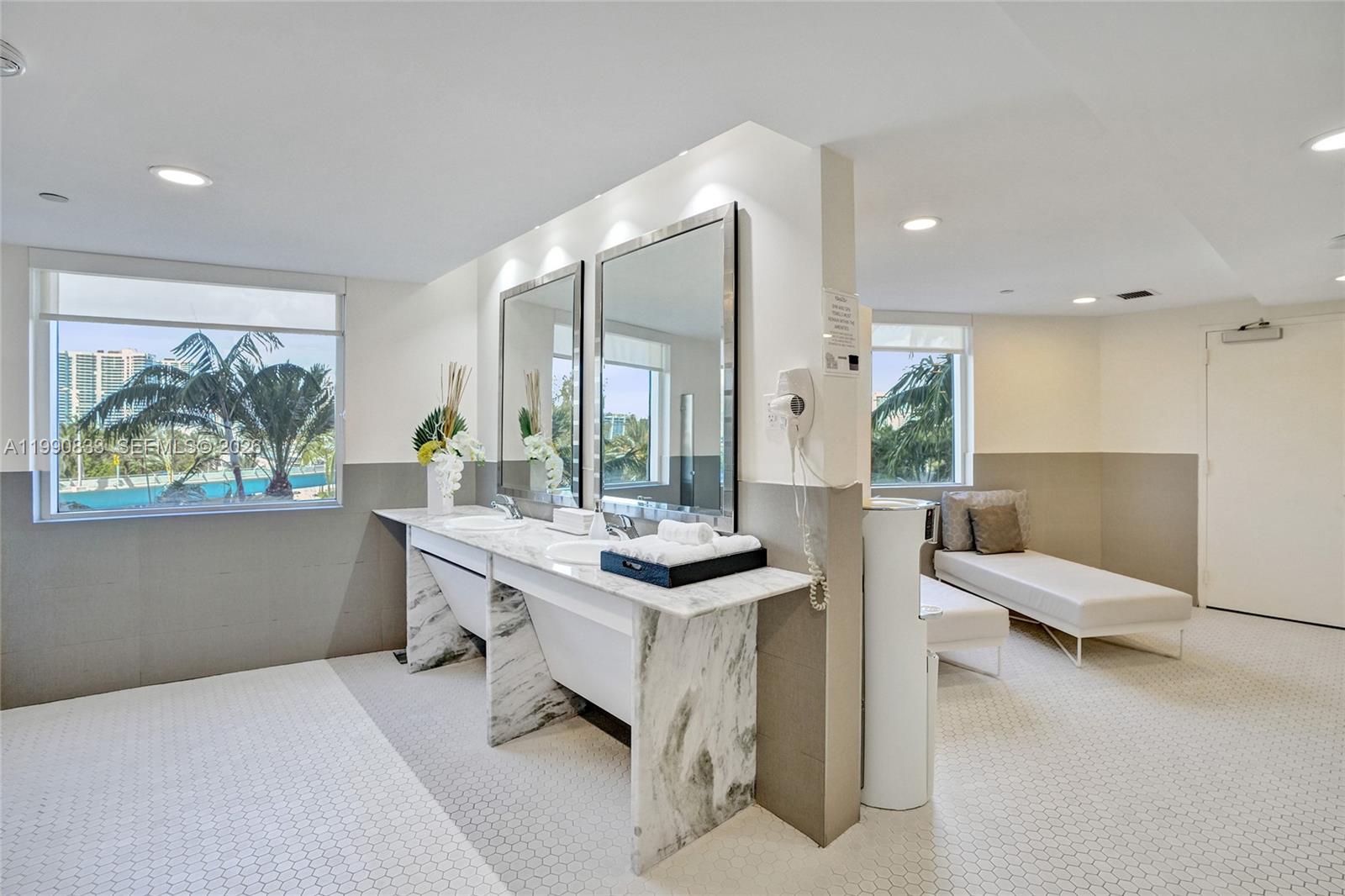 19111 Collins Ave #2101 Sunny Isles Beach, FL 33160