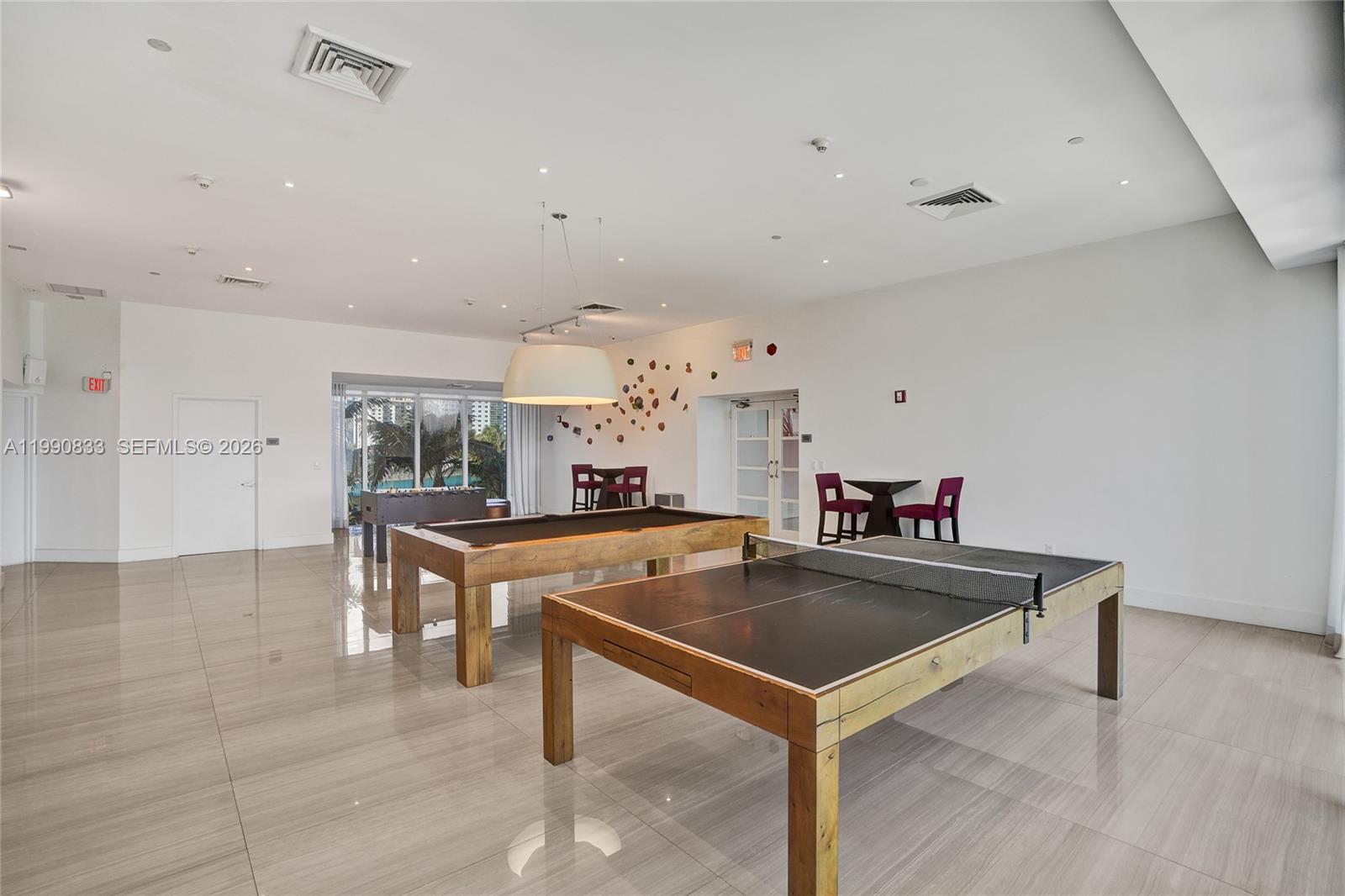 19111 Collins Ave #2101 Sunny Isles Beach, FL 33160