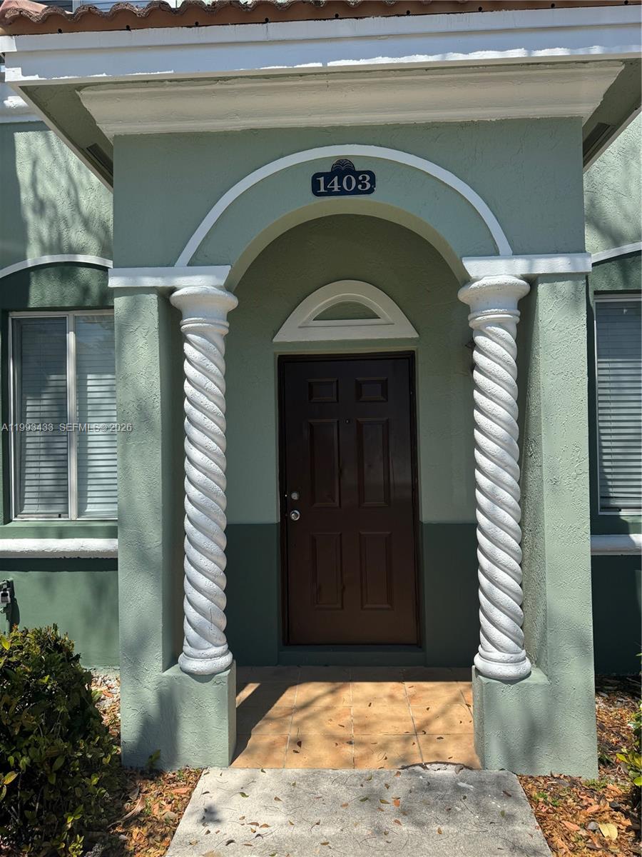 1403 SE 27th Ct