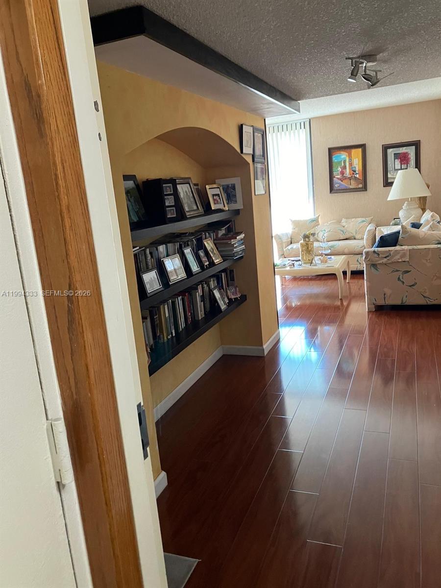 18181 NE 31st Ct #506 Aventura, FL 33160