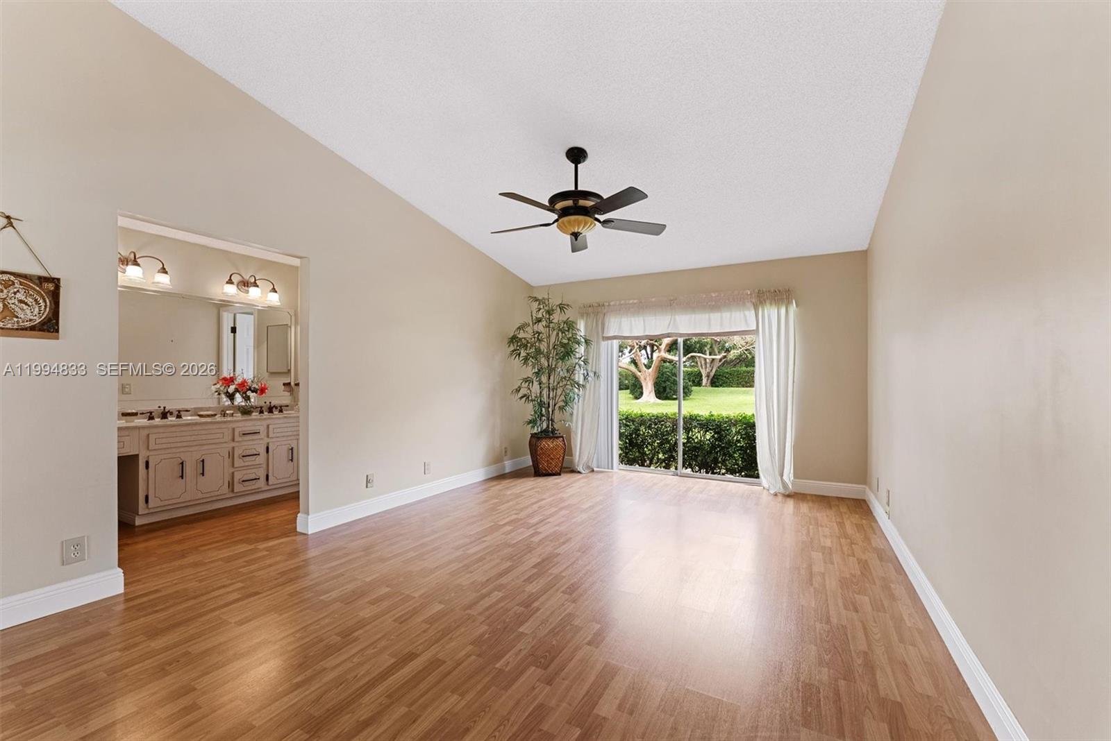 5669 Pinecrest Cir Boca Raton, FL 33433