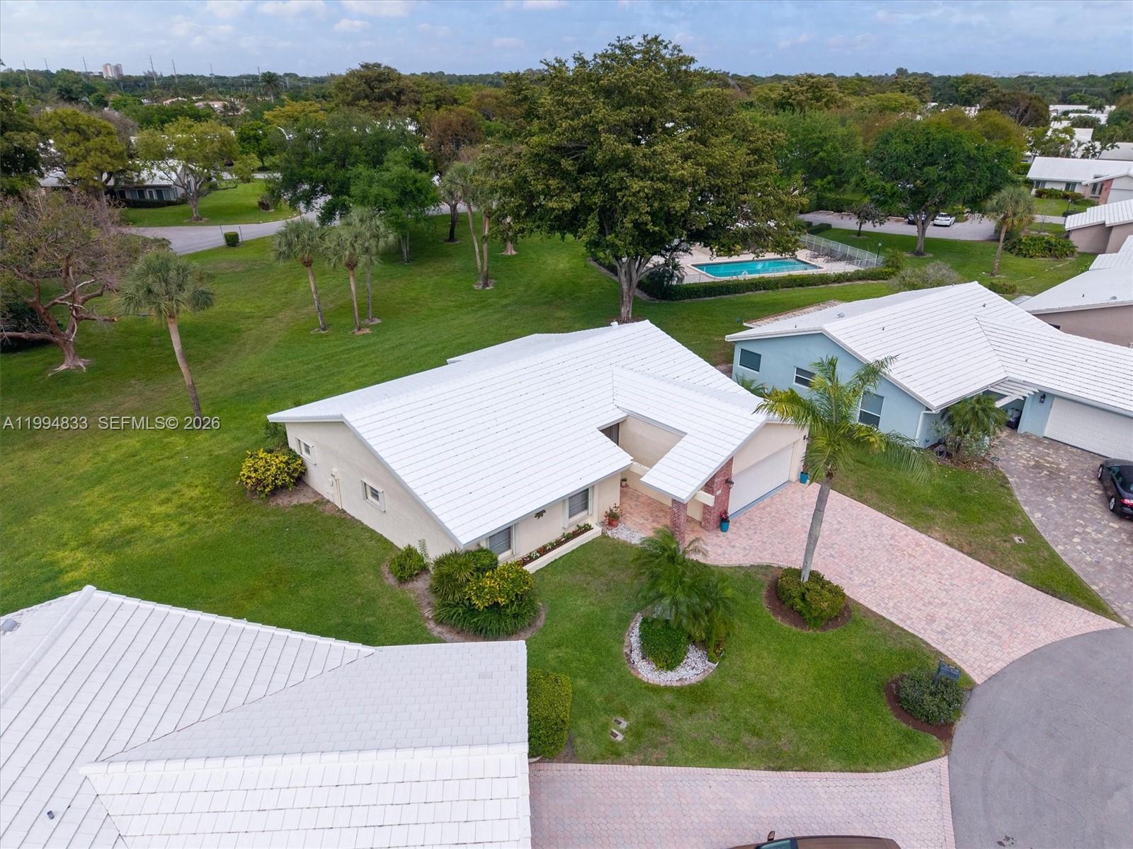 5669 Pinecrest Cir Boca Raton, FL 33433