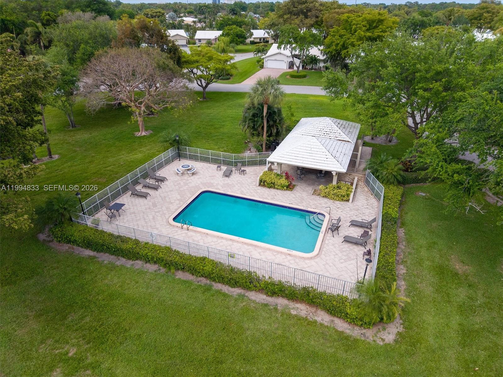 5669 Pinecrest Cir Boca Raton, FL 33433