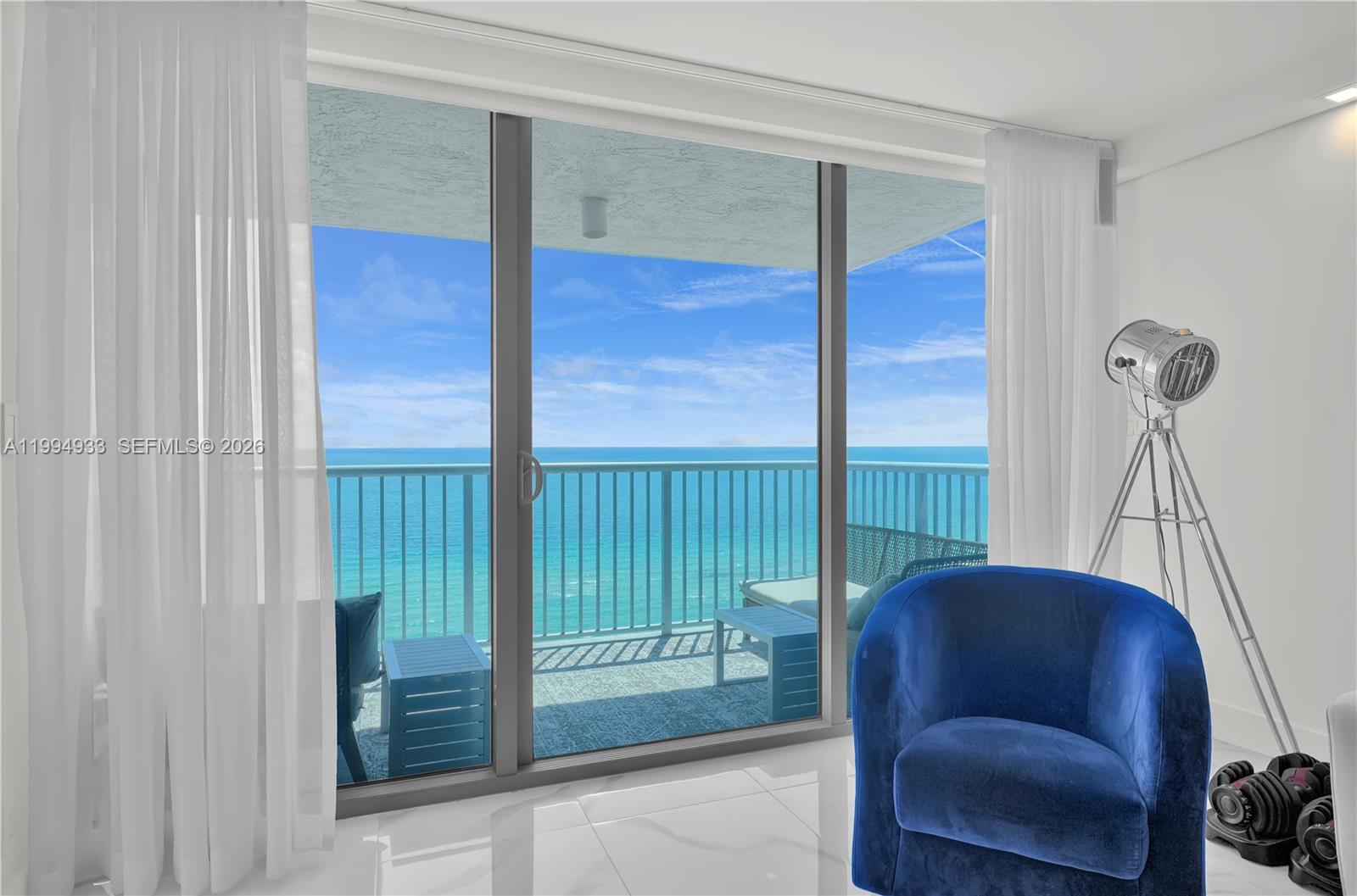 2655 Collins Ave #1911 Miami Beach, FL 33140