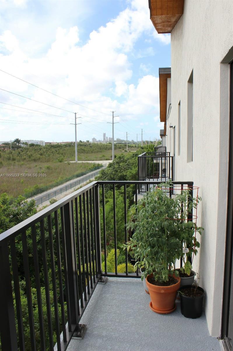 10455 NW 82nd St #33 Doral, FL 33178