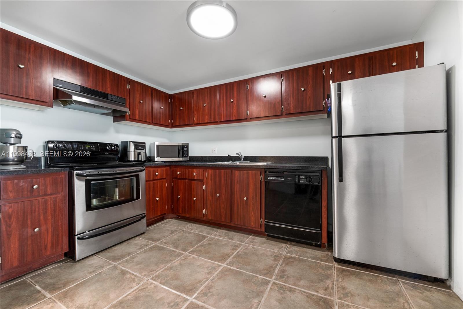 150 SE 25th Rd #12B Miami, FL 33129