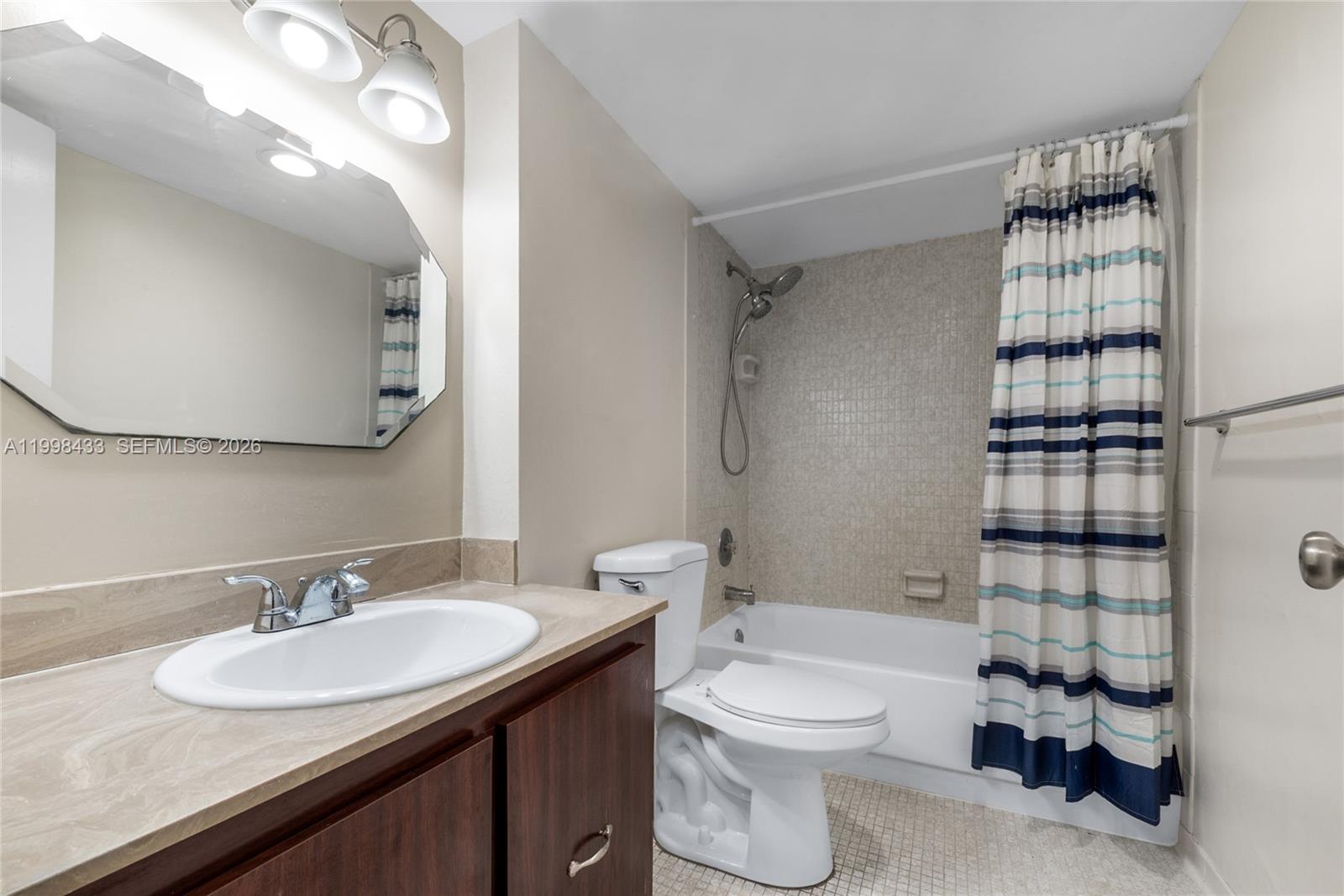 150 SE 25th Rd #12B Miami, FL 33129