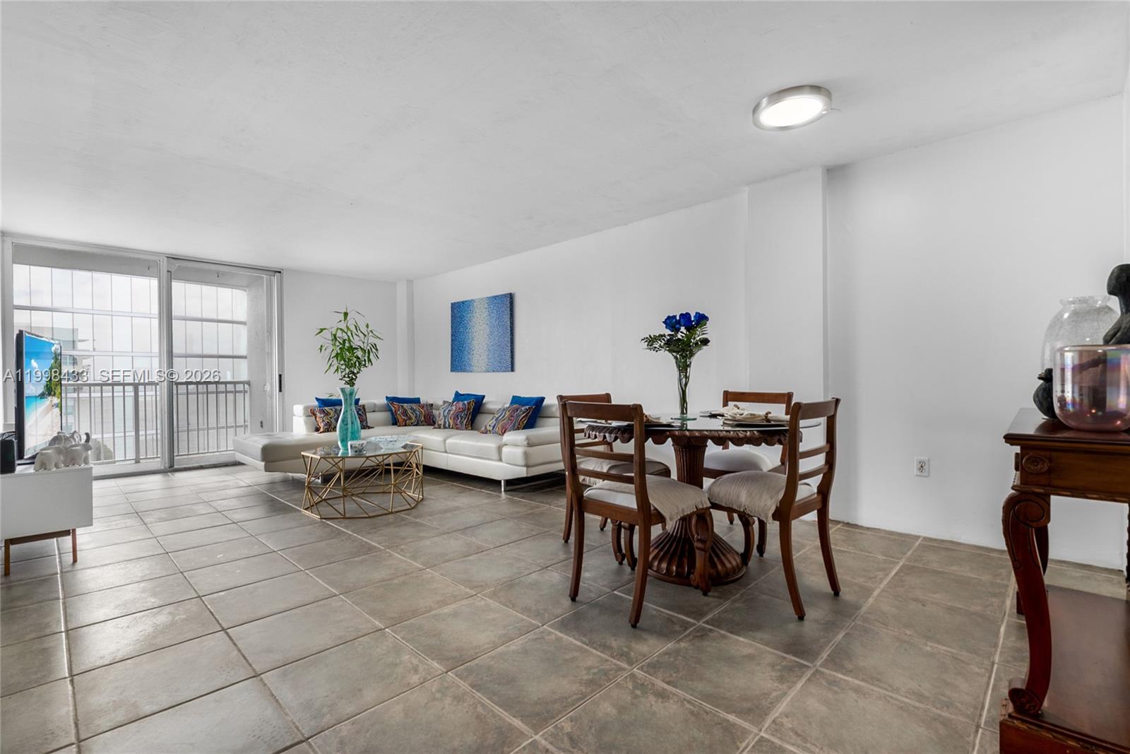 150 SE 25th Rd #12B Miami, FL 33129