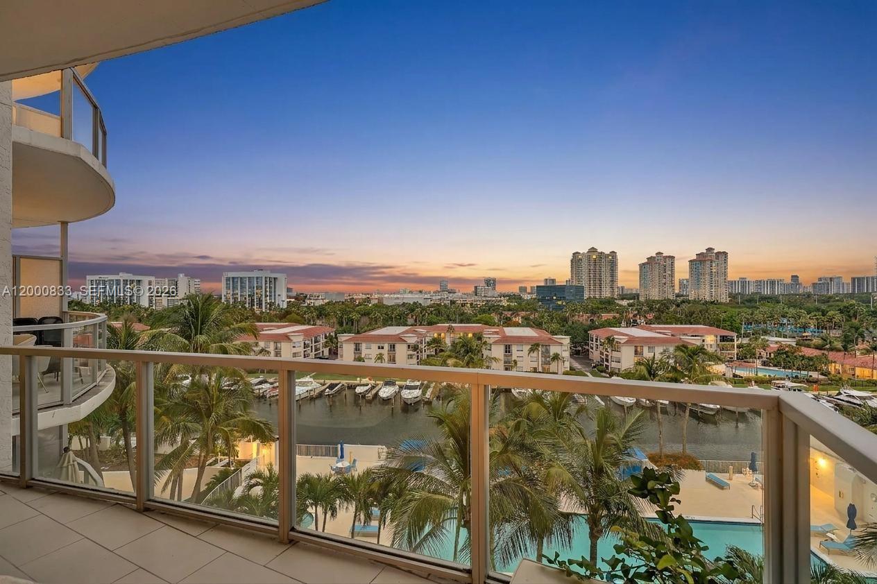 image Uptown Marina Lofts16