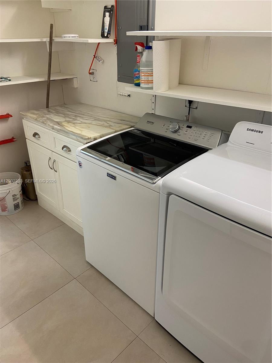 9840 SW 69th Ave Pinecrest, FL 33156