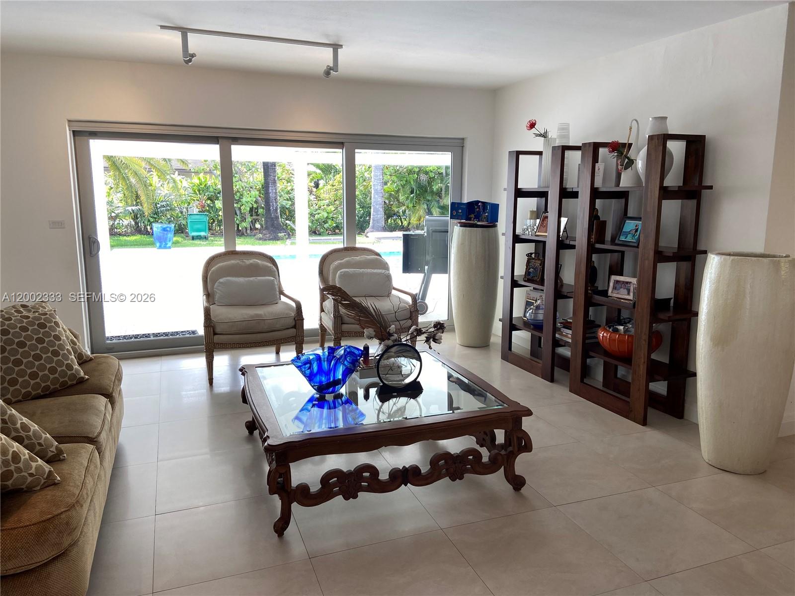 9840 SW 69th Ave Pinecrest, FL 33156