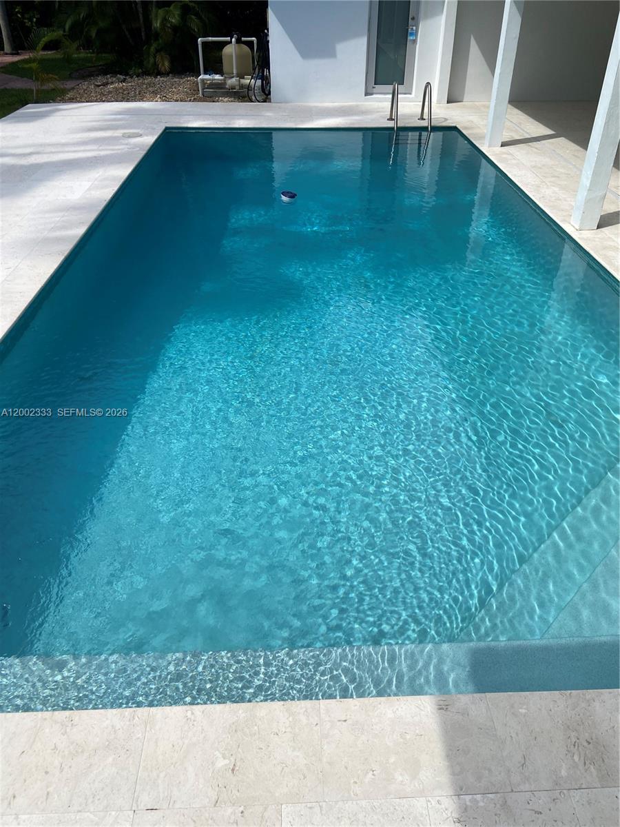 9840 SW 69th Ave Pinecrest, FL 33156