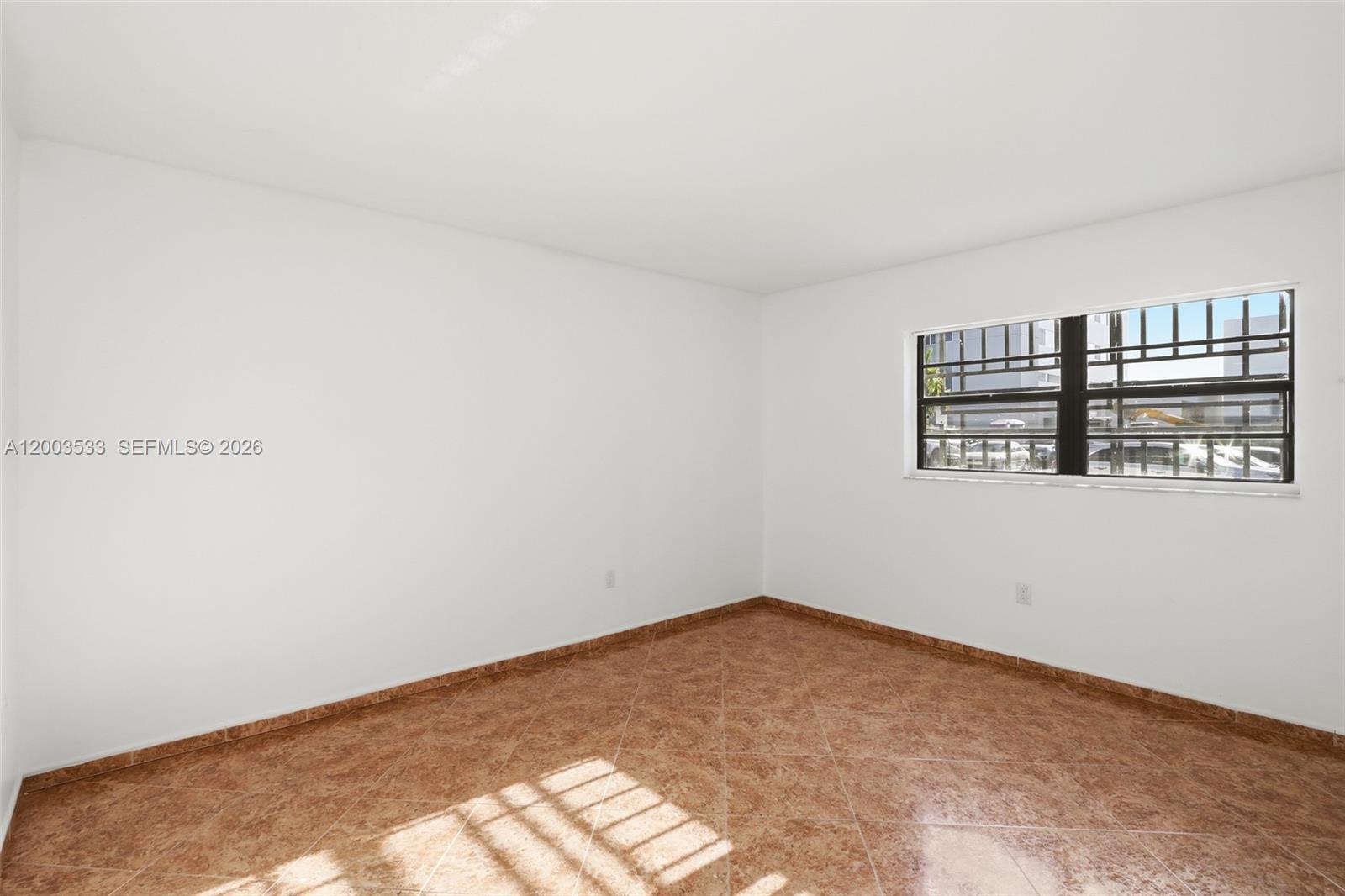995 SW 84th Ave #126 Miami, FL 33144