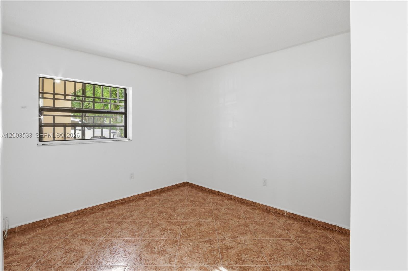 995 SW 84th Ave #126 Miami, FL 33144