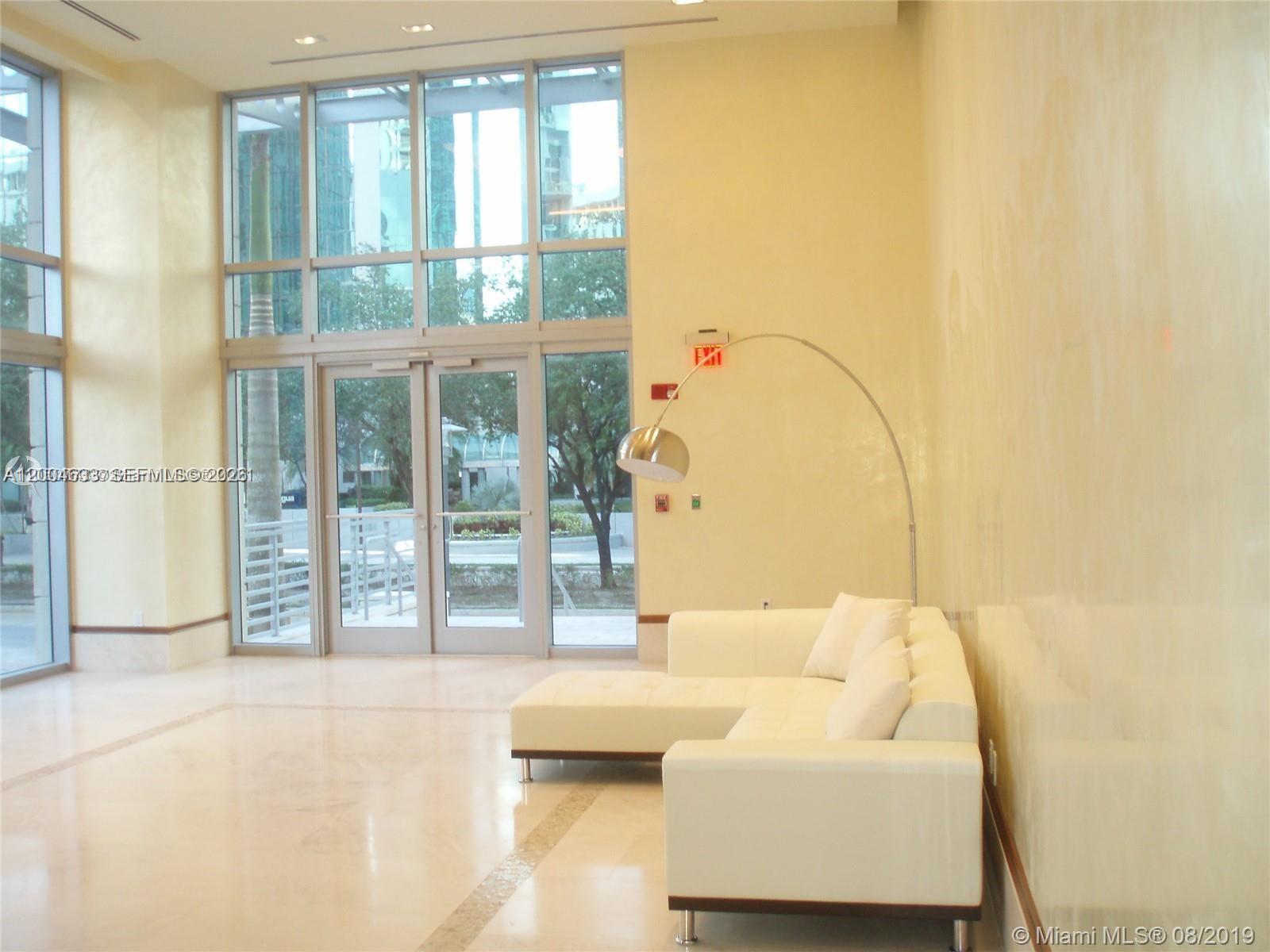 1060 Brickell Ave #1409 Miami, FL 33131