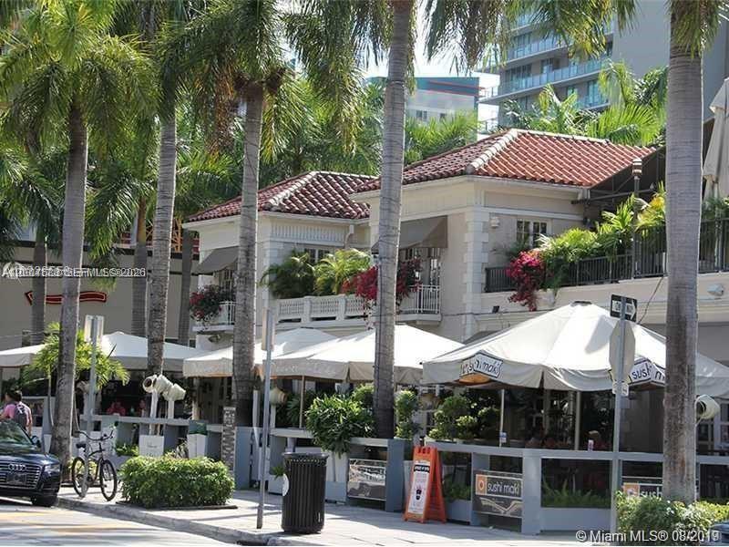 1060 Brickell Ave #1409 Miami, FL 33131