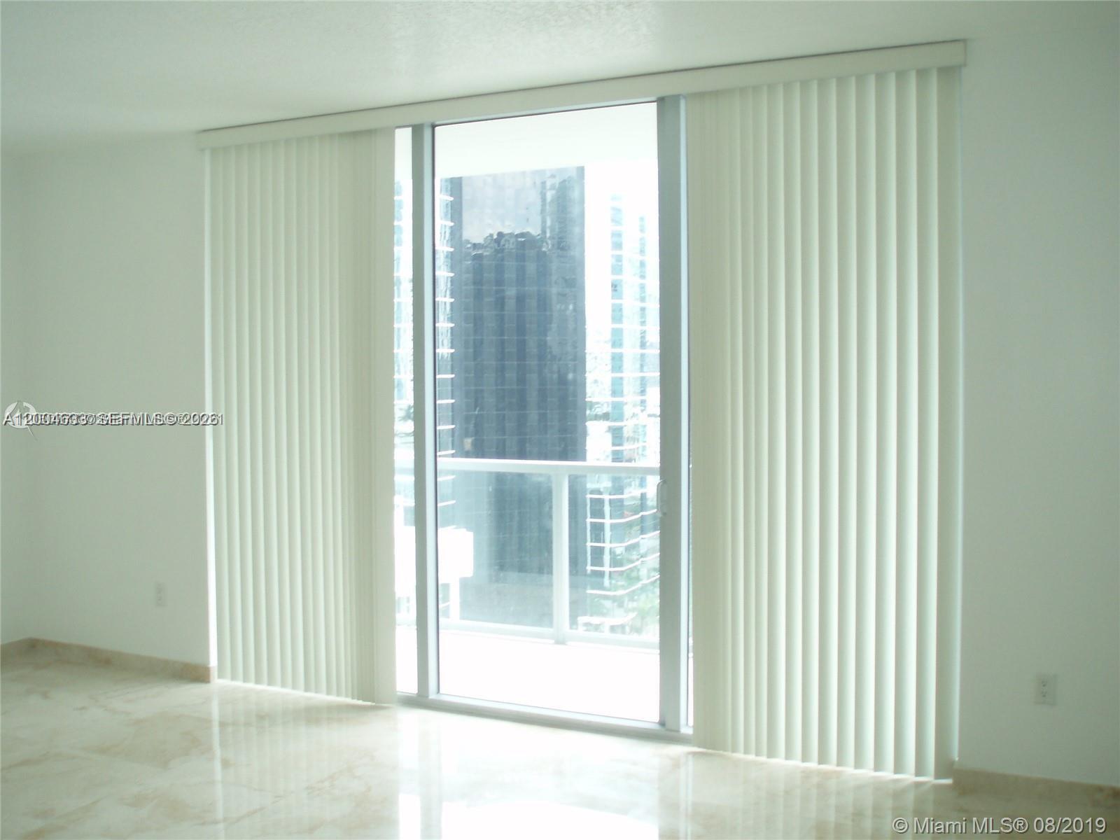 1060 Brickell Ave #1409 Miami, FL 33131