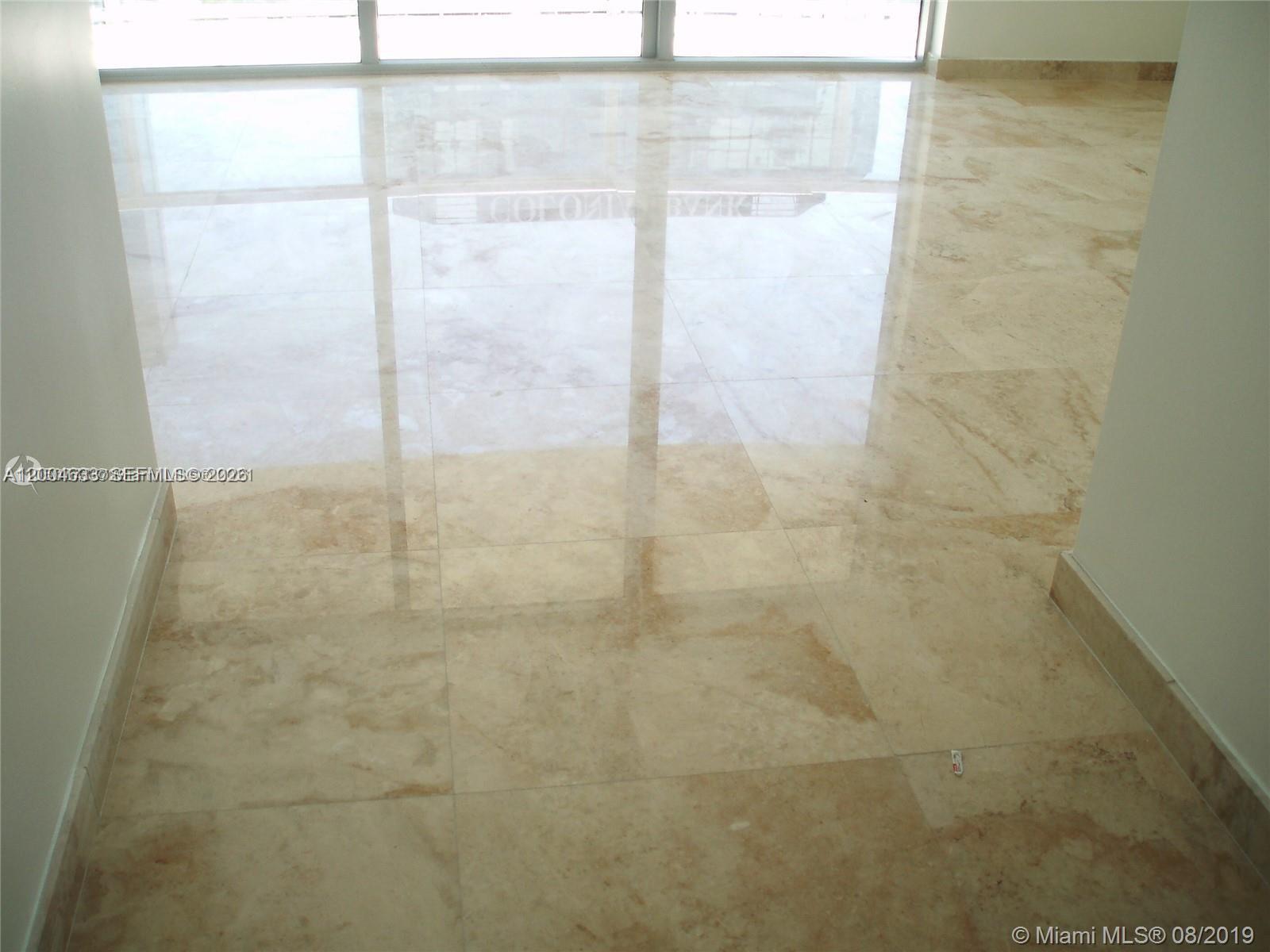 1060 Brickell Ave #1409 Miami, FL 33131