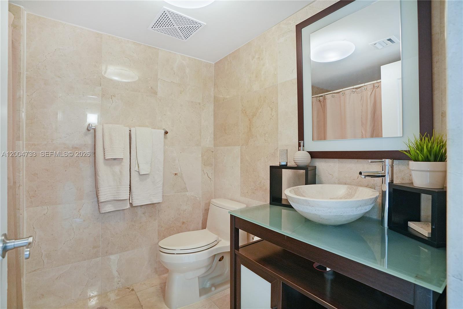 2101 Brickell Ave #1812 Miami, FL 33129