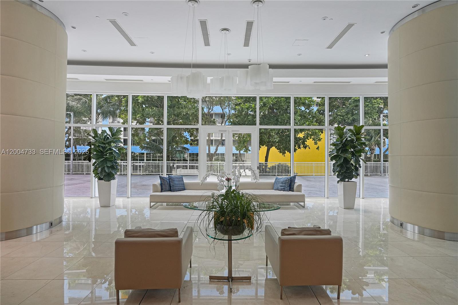 2101 Brickell Ave #1812 Miami, FL 33129