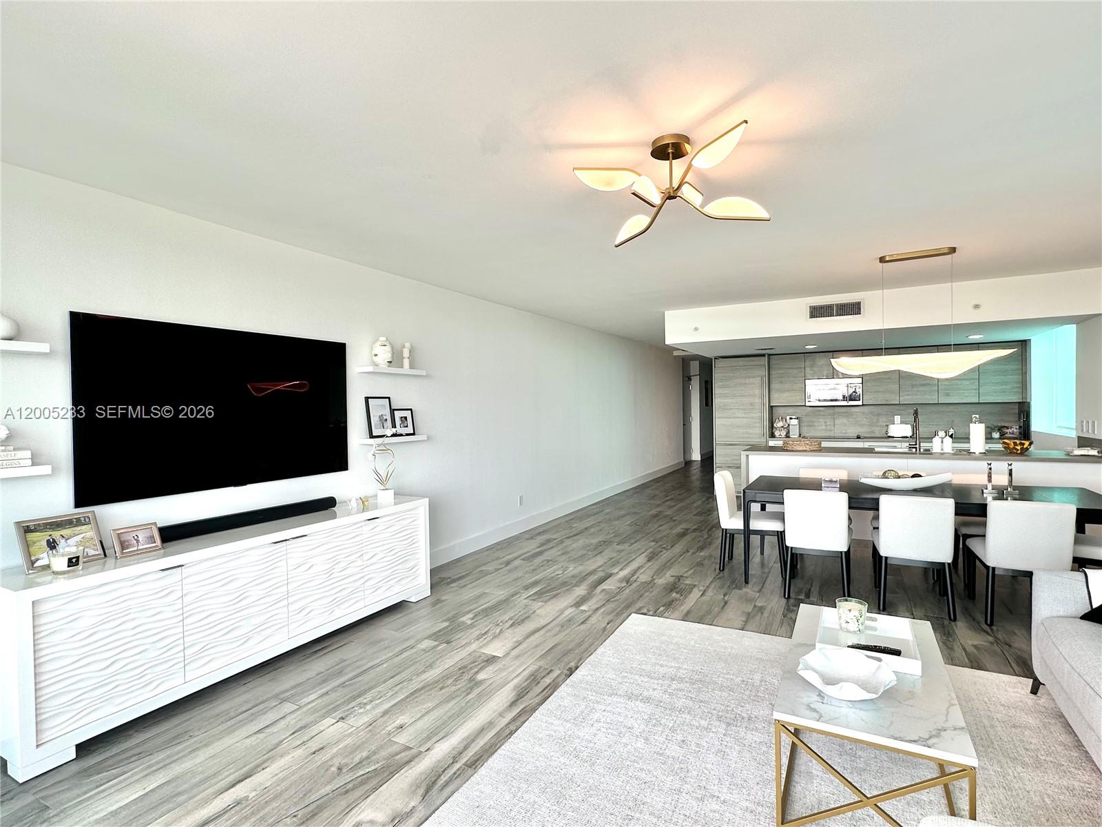 image 400 Sunny Isles11