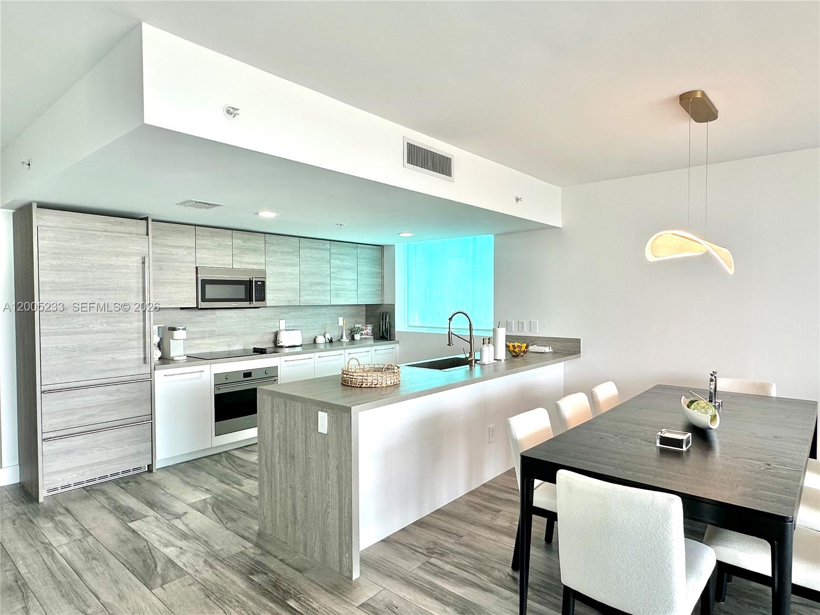 image 400 Sunny Isles12