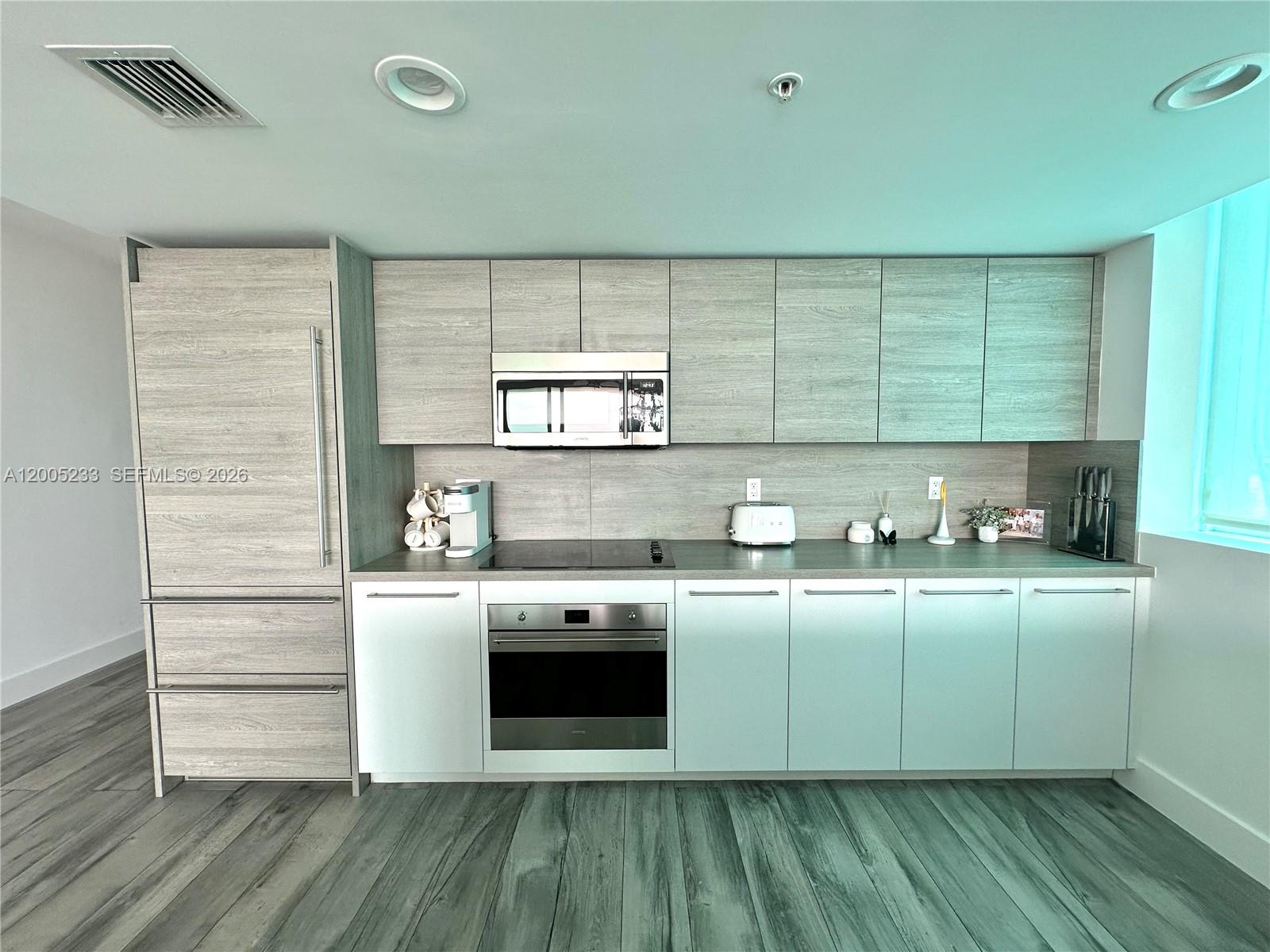 image 400 Sunny Isles14