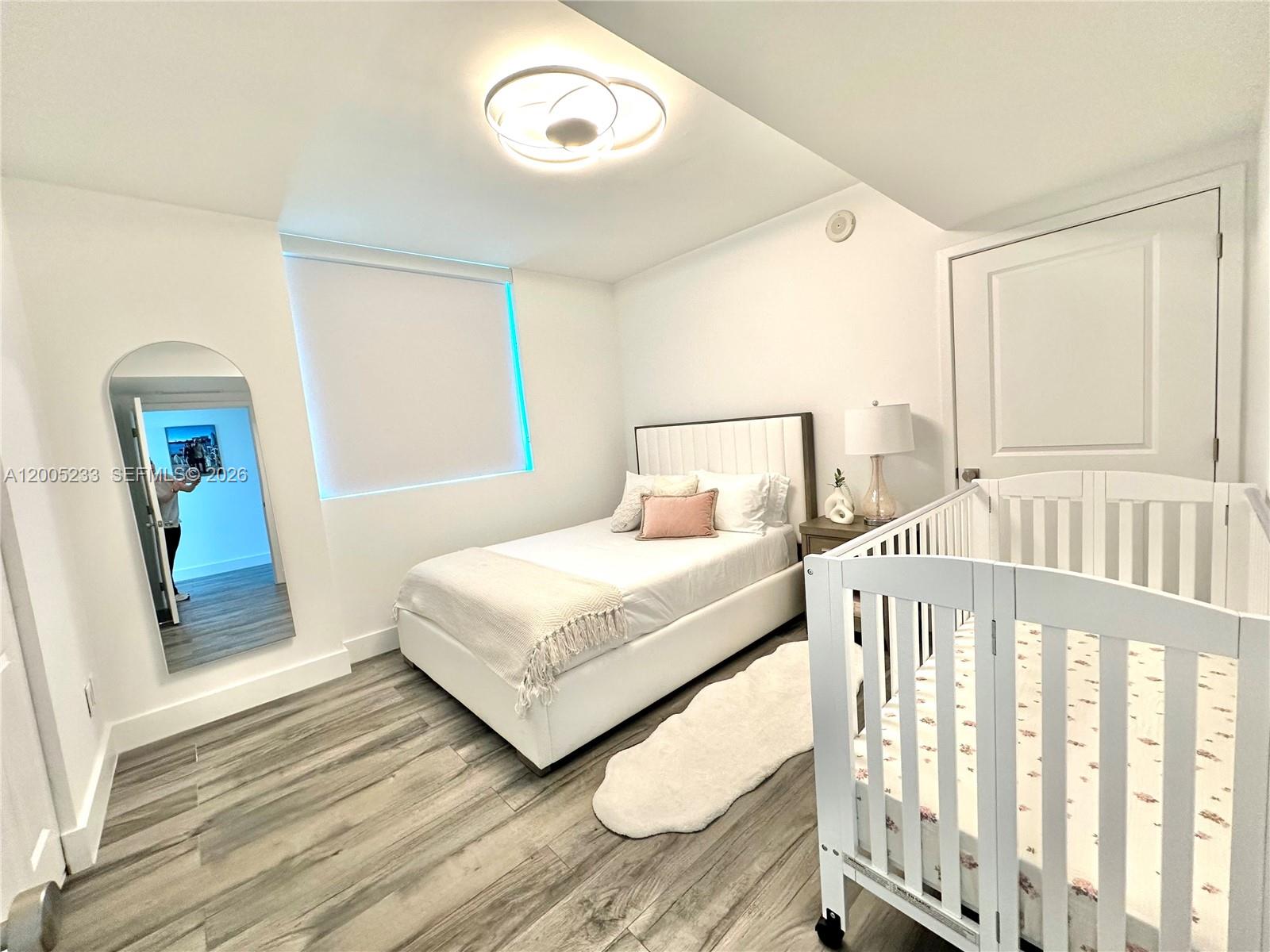 image 400 Sunny Isles17