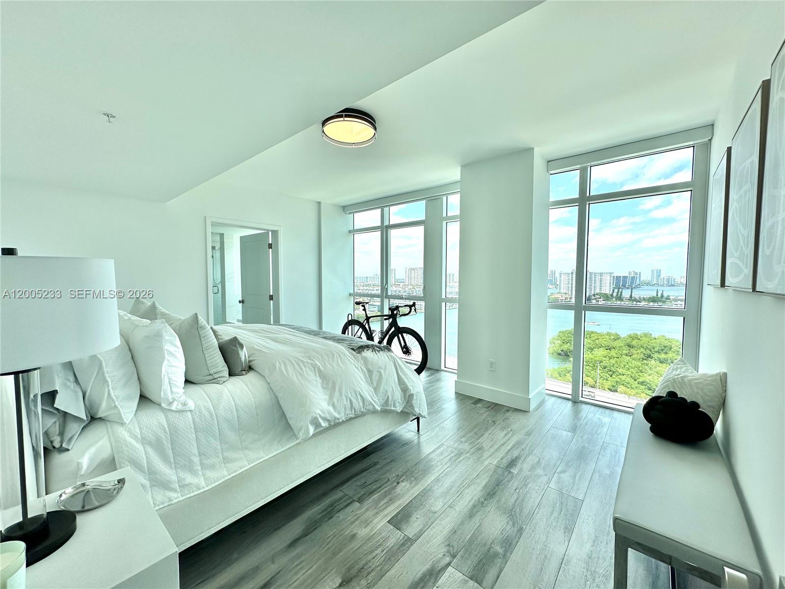 image 400 Sunny Isles23