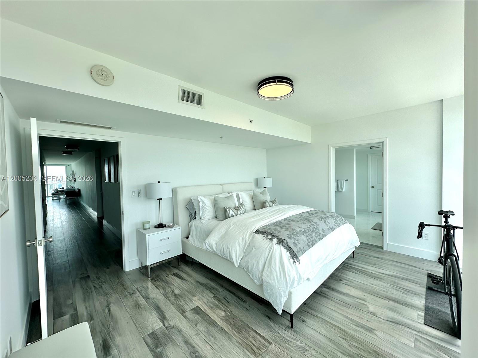 image 400 Sunny Isles24