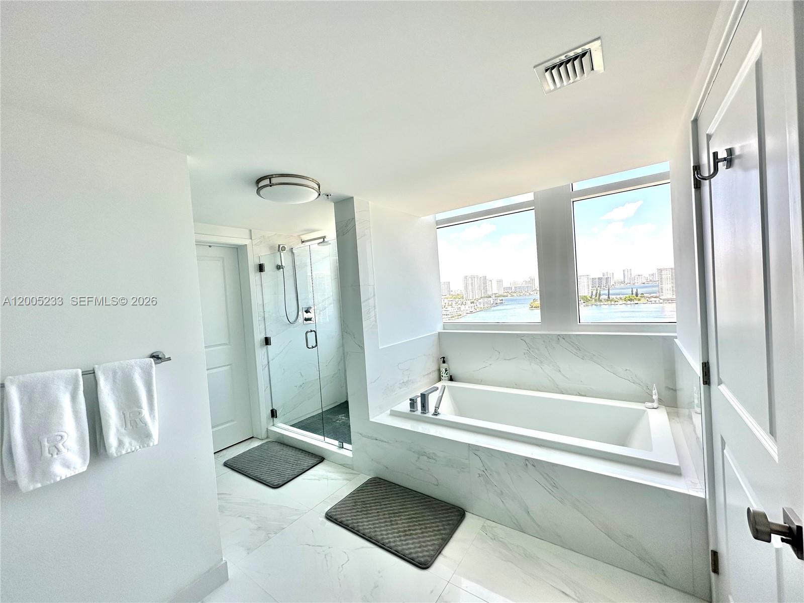 image 400 Sunny Isles28