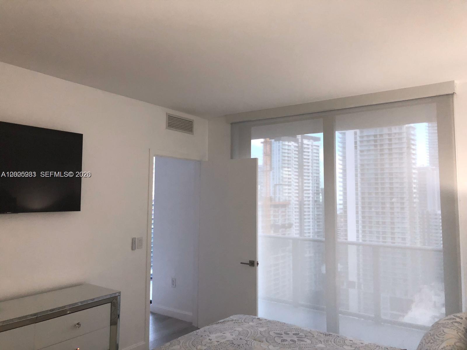 image Brickell Heights West10