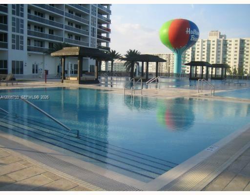 image Beach Club 219