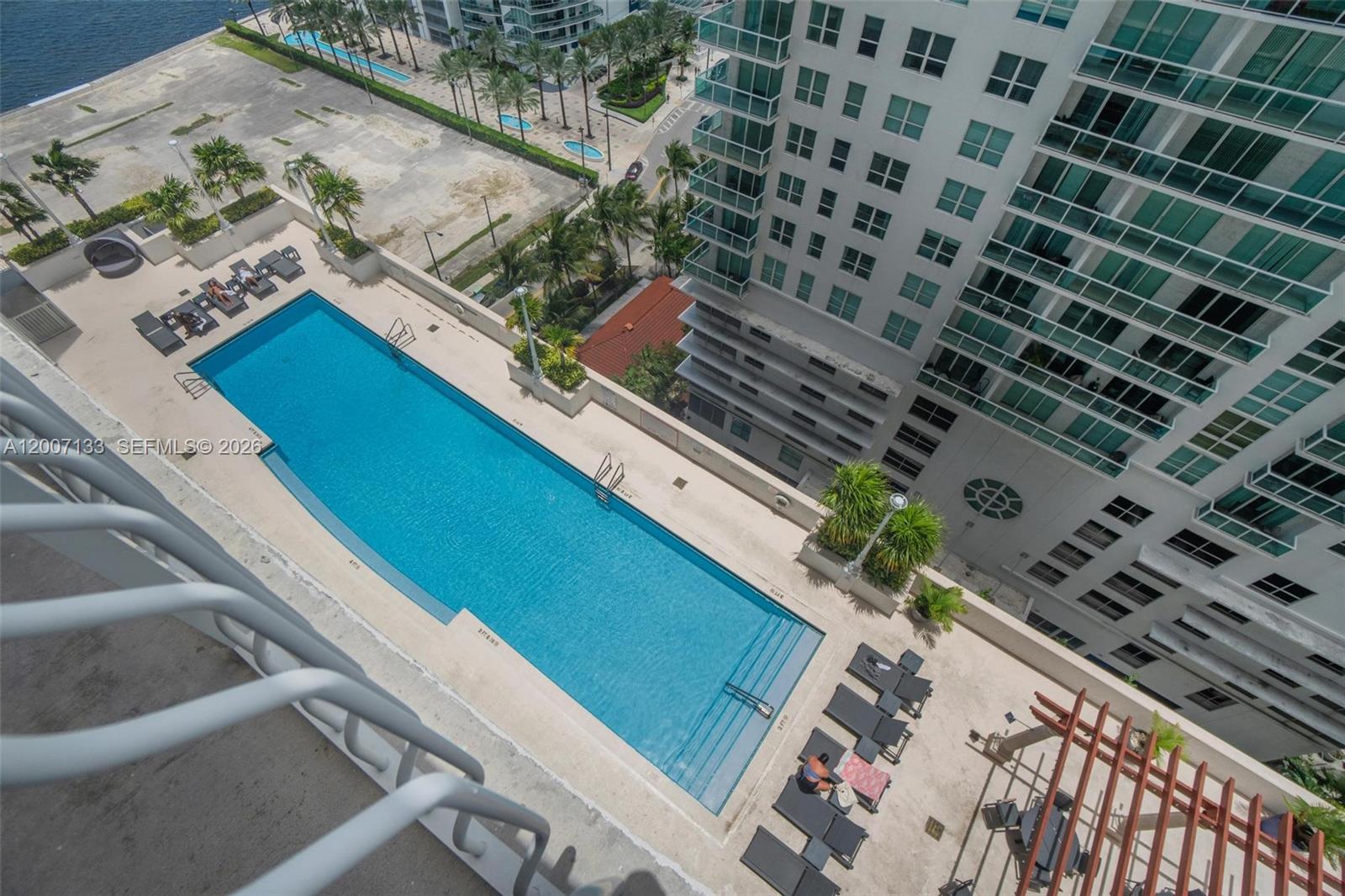 image The Club at Brickell Bay35