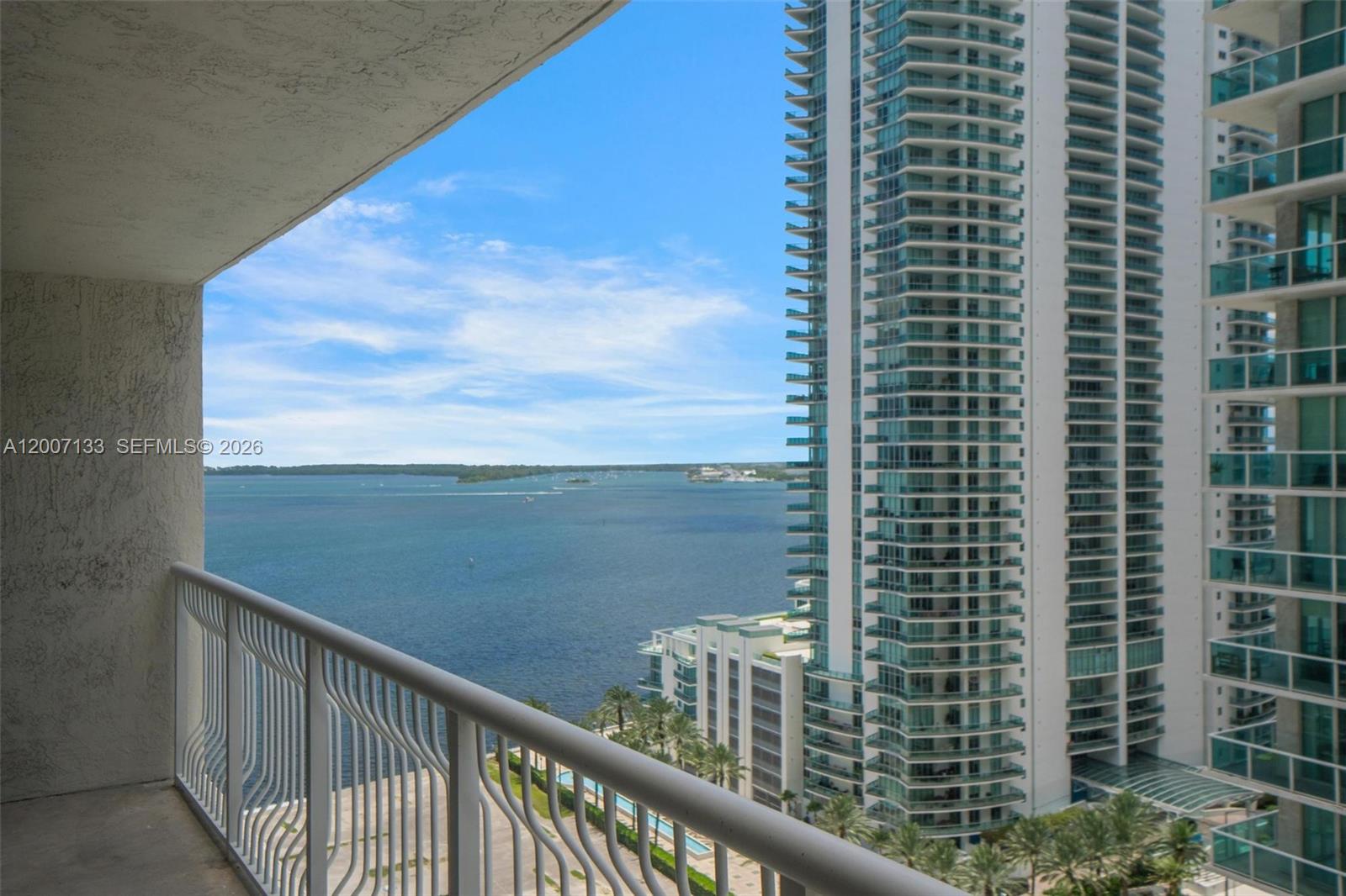 image The Club at Brickell Bay3