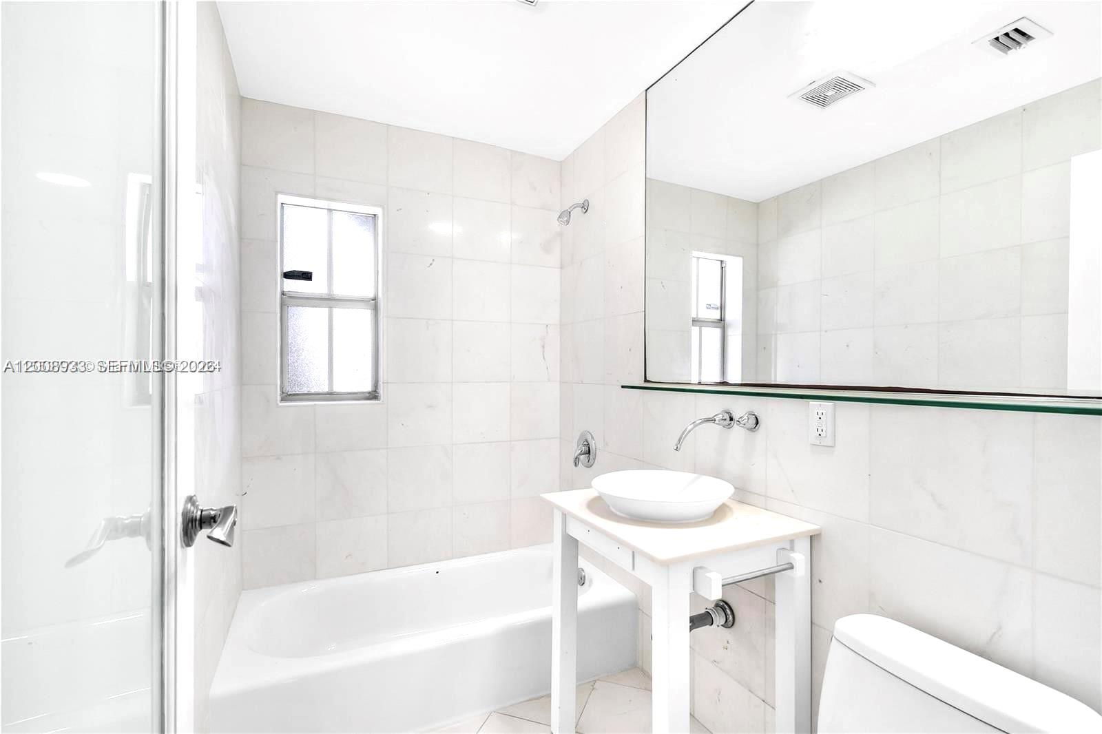 1600 Michigan Ave #2 Miami Beach, FL 33139