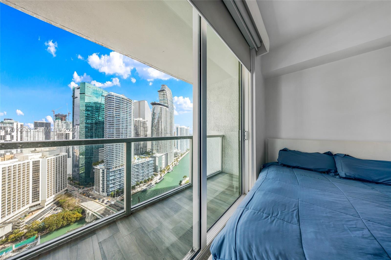 image 500 Brickell East16