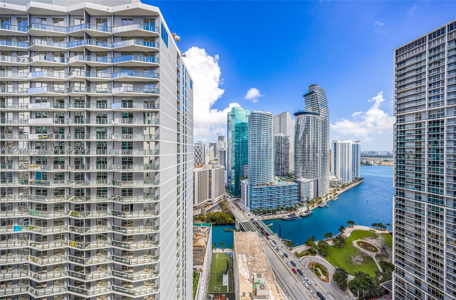 image 500 Brickell East22