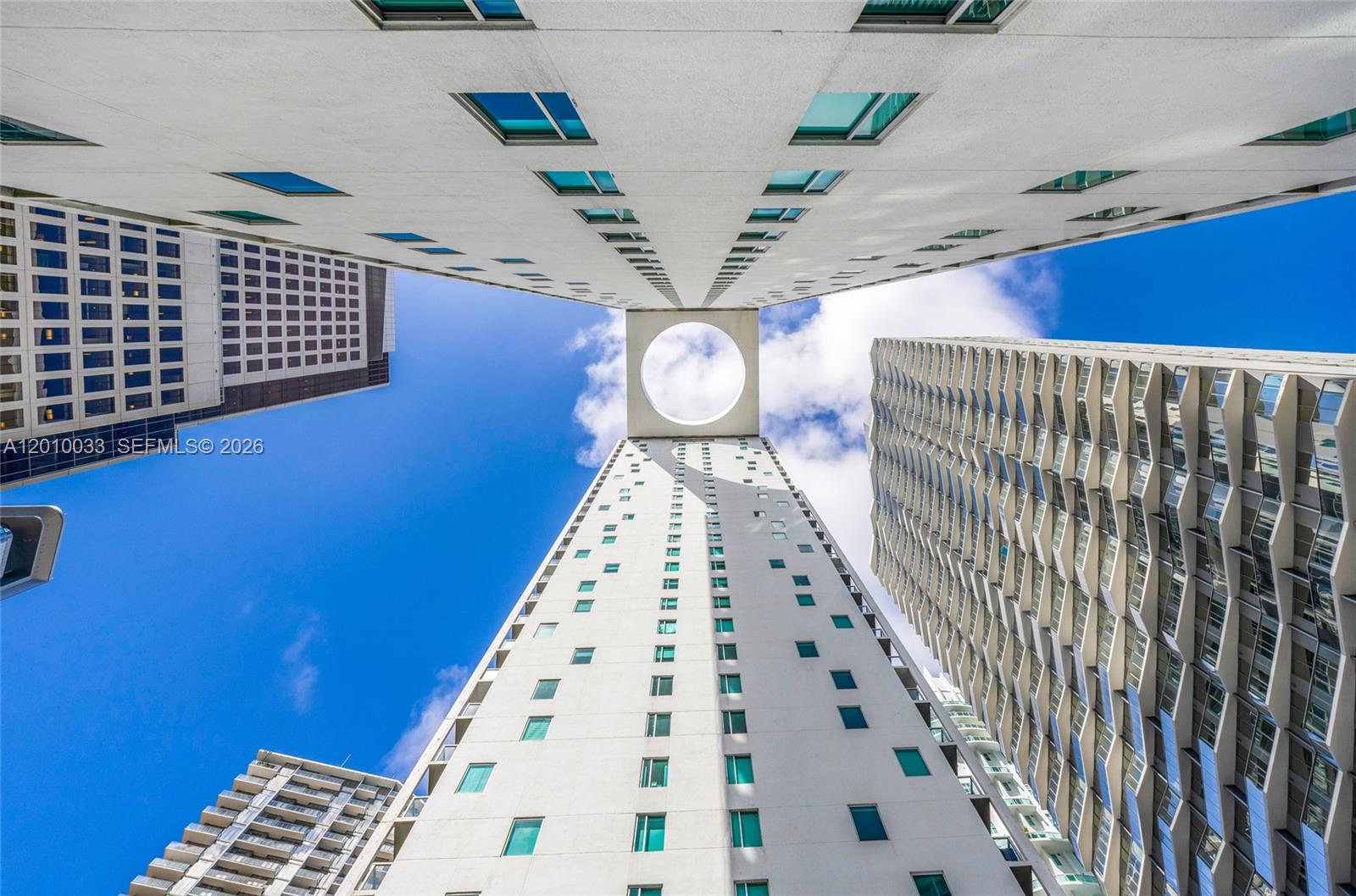 image 500 Brickell East36
