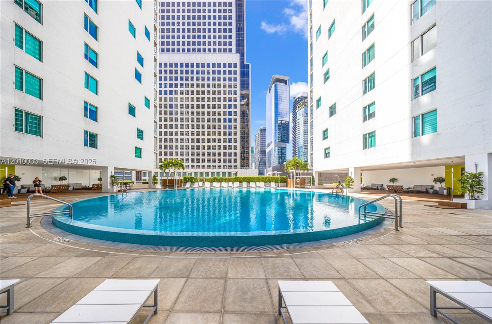 image 500 Brickell East37