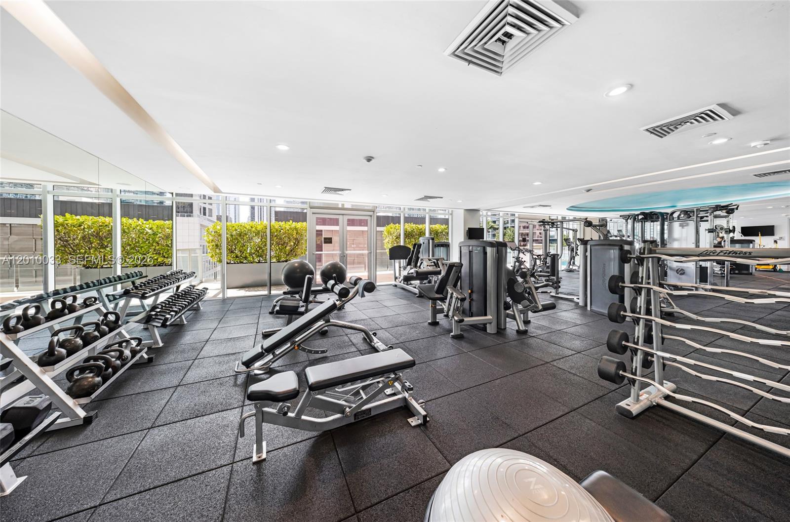 image 500 Brickell East40
