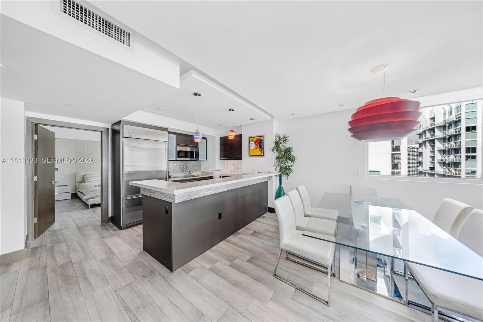 image 500 Brickell East8